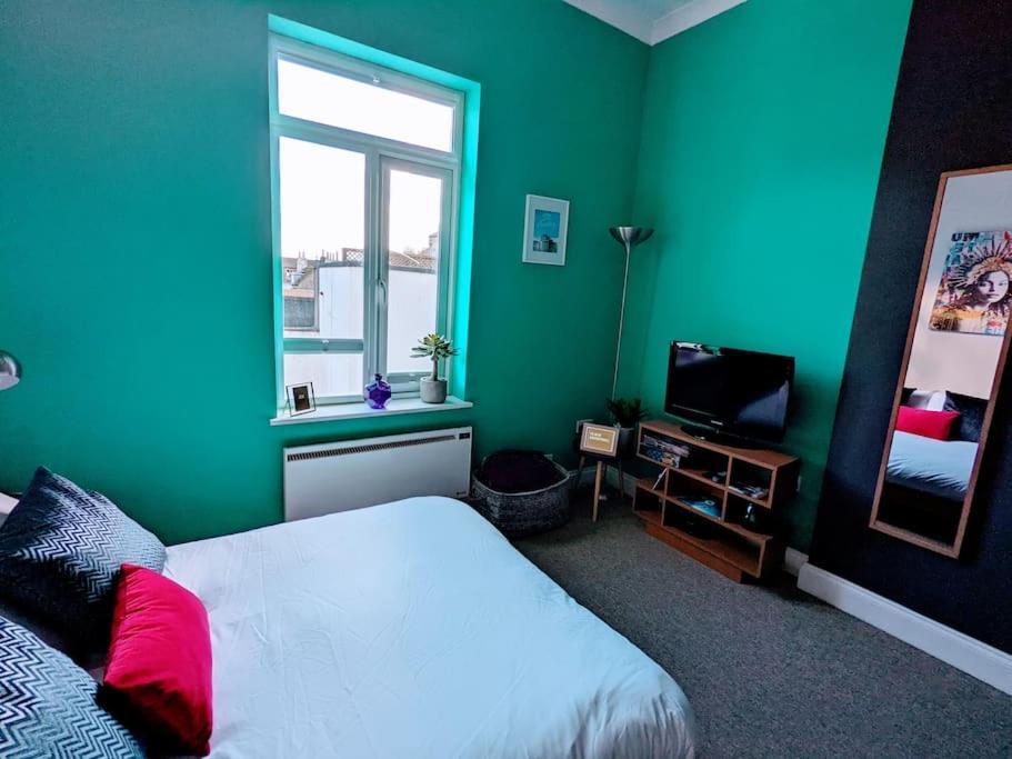Central Brighton Studio By The Beach Екстериор снимка
