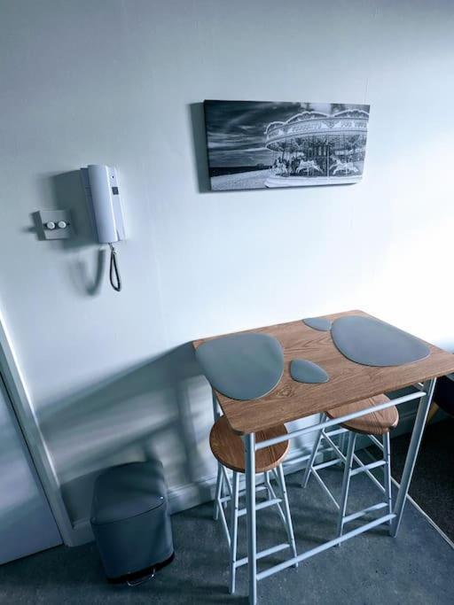 Central Brighton Studio By The Beach Екстериор снимка